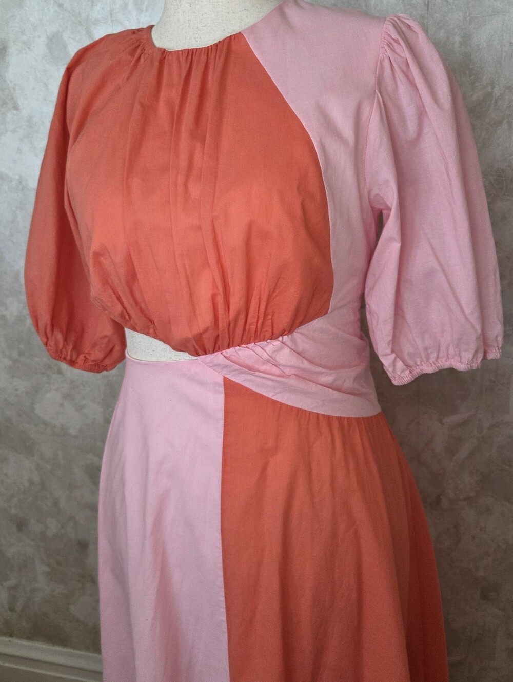 Colorblock Cutout Midi Dress Pink Coral Puff Sleeve Boutique LA Jolie NWOT - Picture 4 of 13